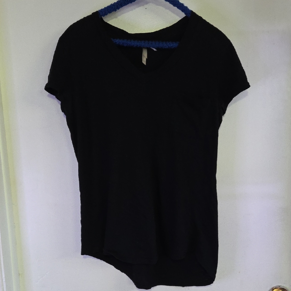Ardene Black V-Neck Short Sleeve Tee With Pocket